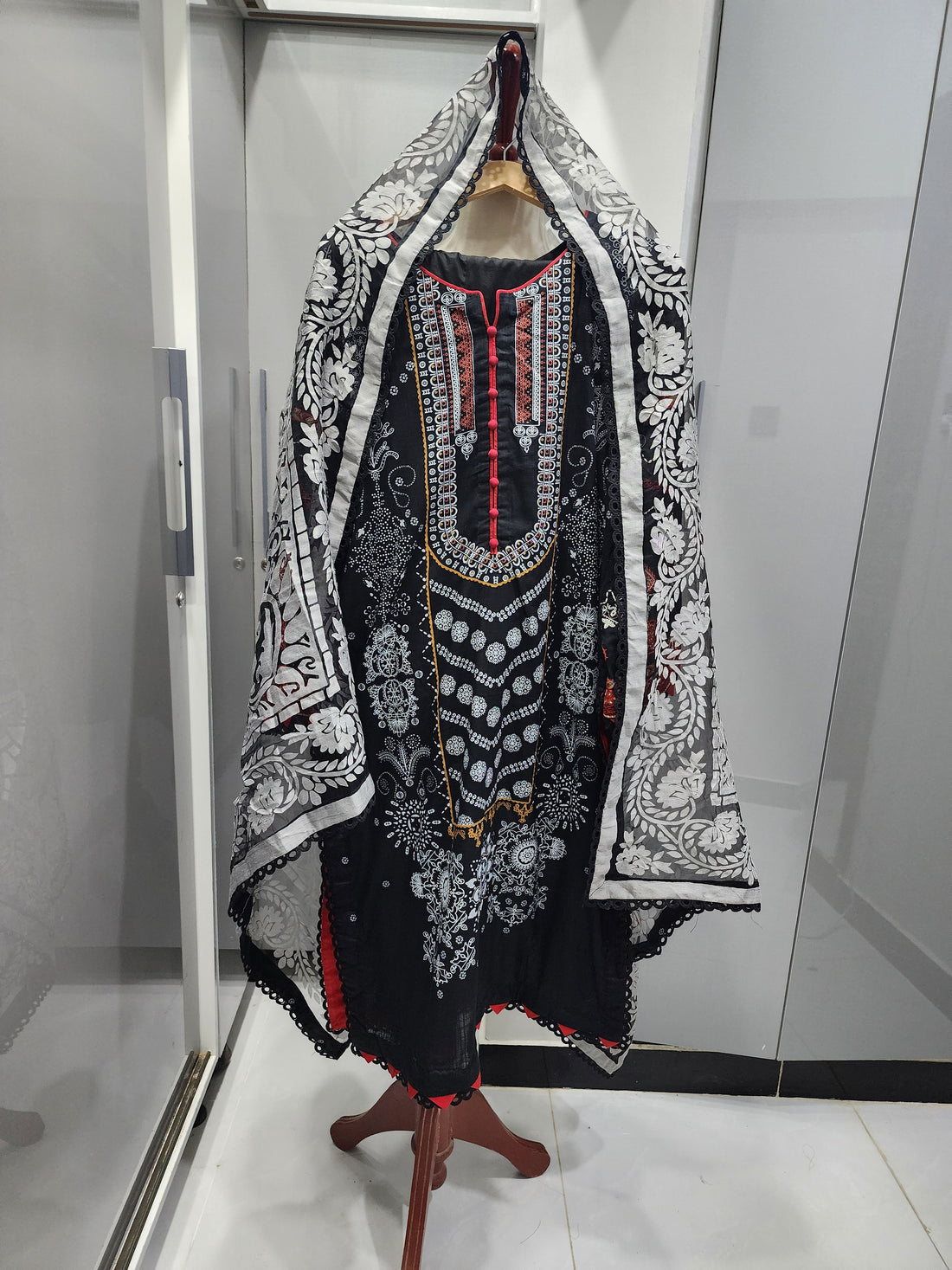 Mavi's pret Saira Rizwan