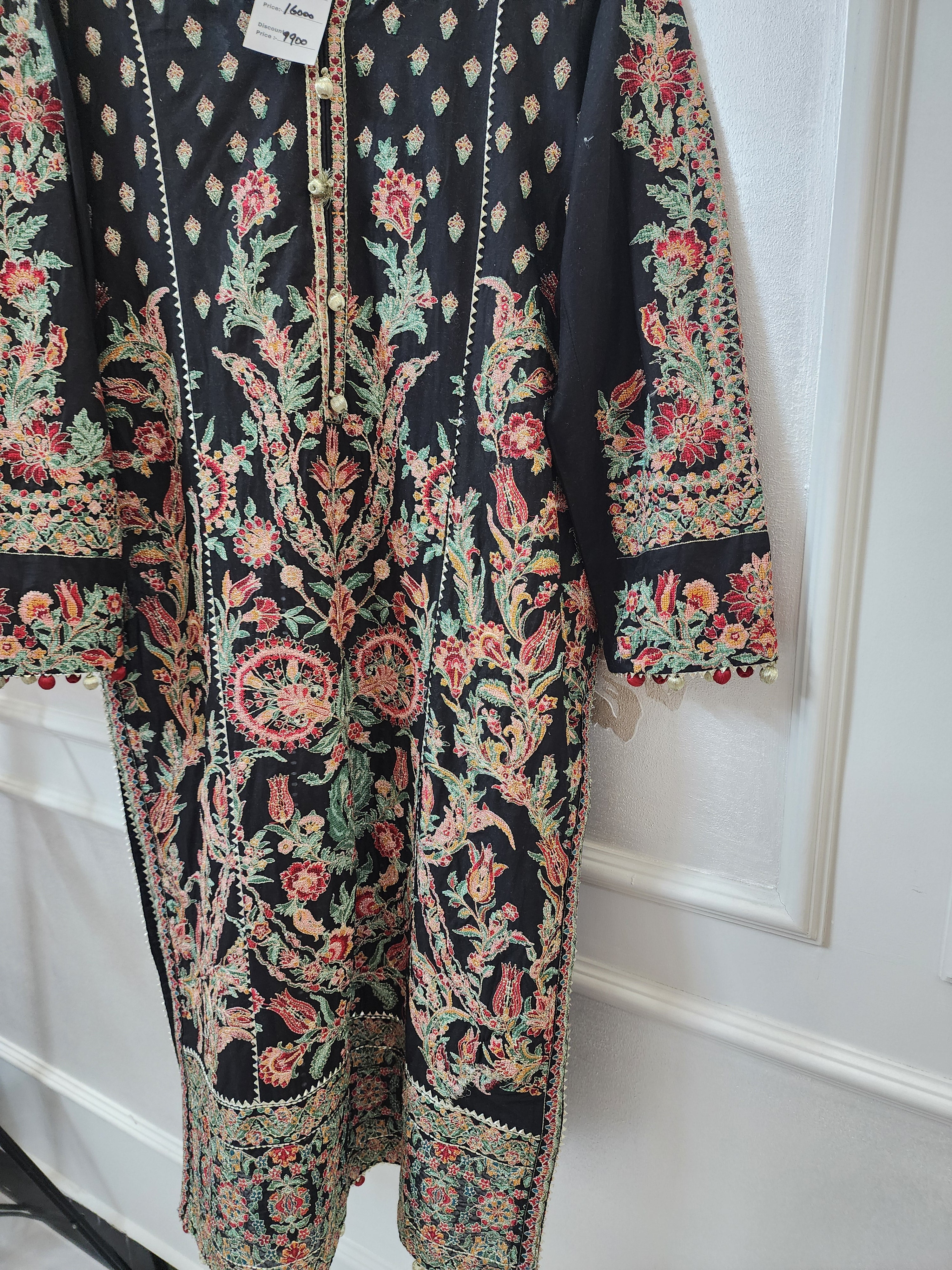 Hussain Rehar Luxury Lawn 3PC RTW – Large