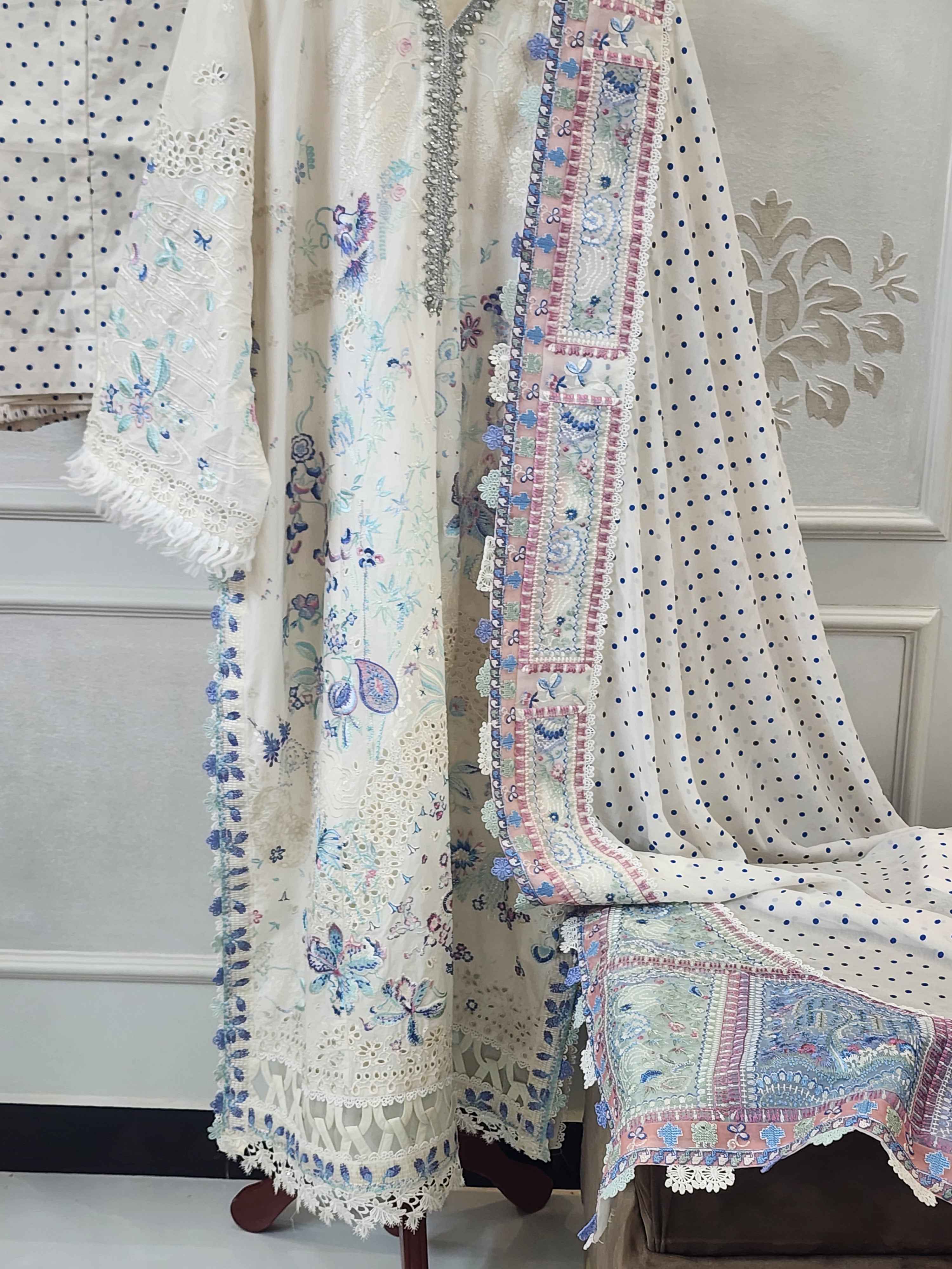 Mavi Pret – The Stitching Edit | Suffuse White