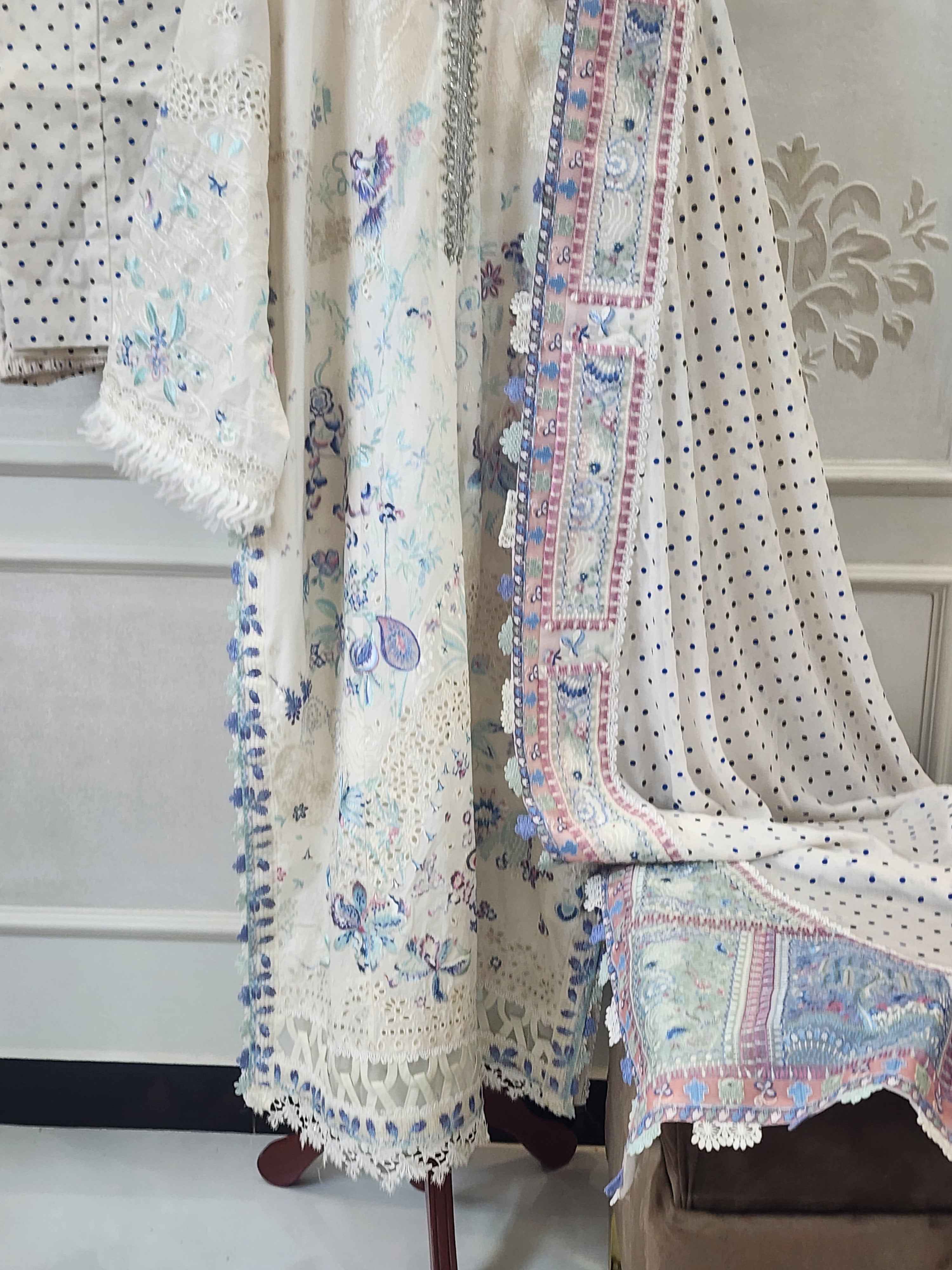 Mavi Pret – The Stitching Edit | Suffuse White