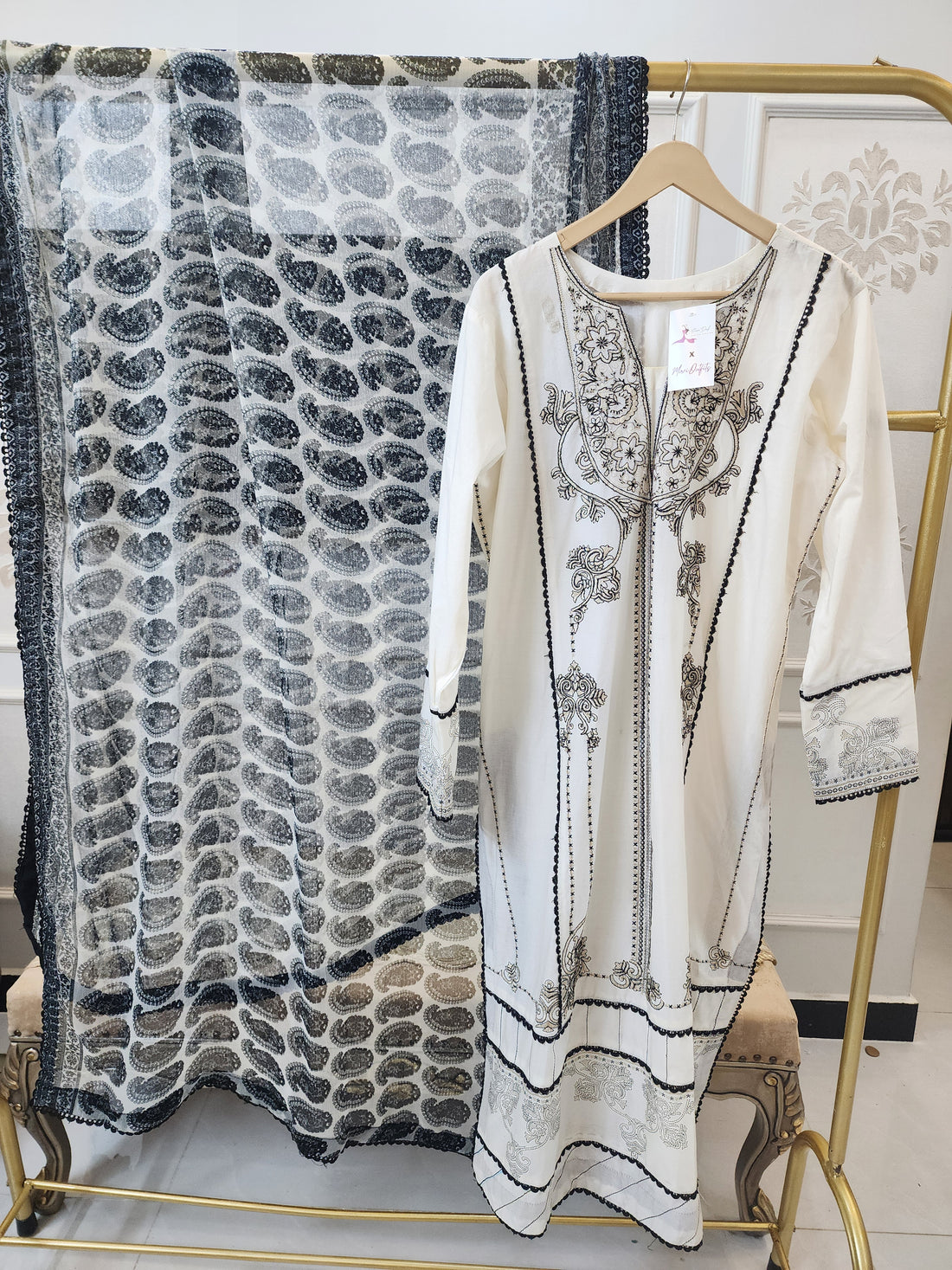 Mavi's Pret | Sana Safinaz Luxury Embroidered 3PC – Stitched Ready to Wear | 100% Original