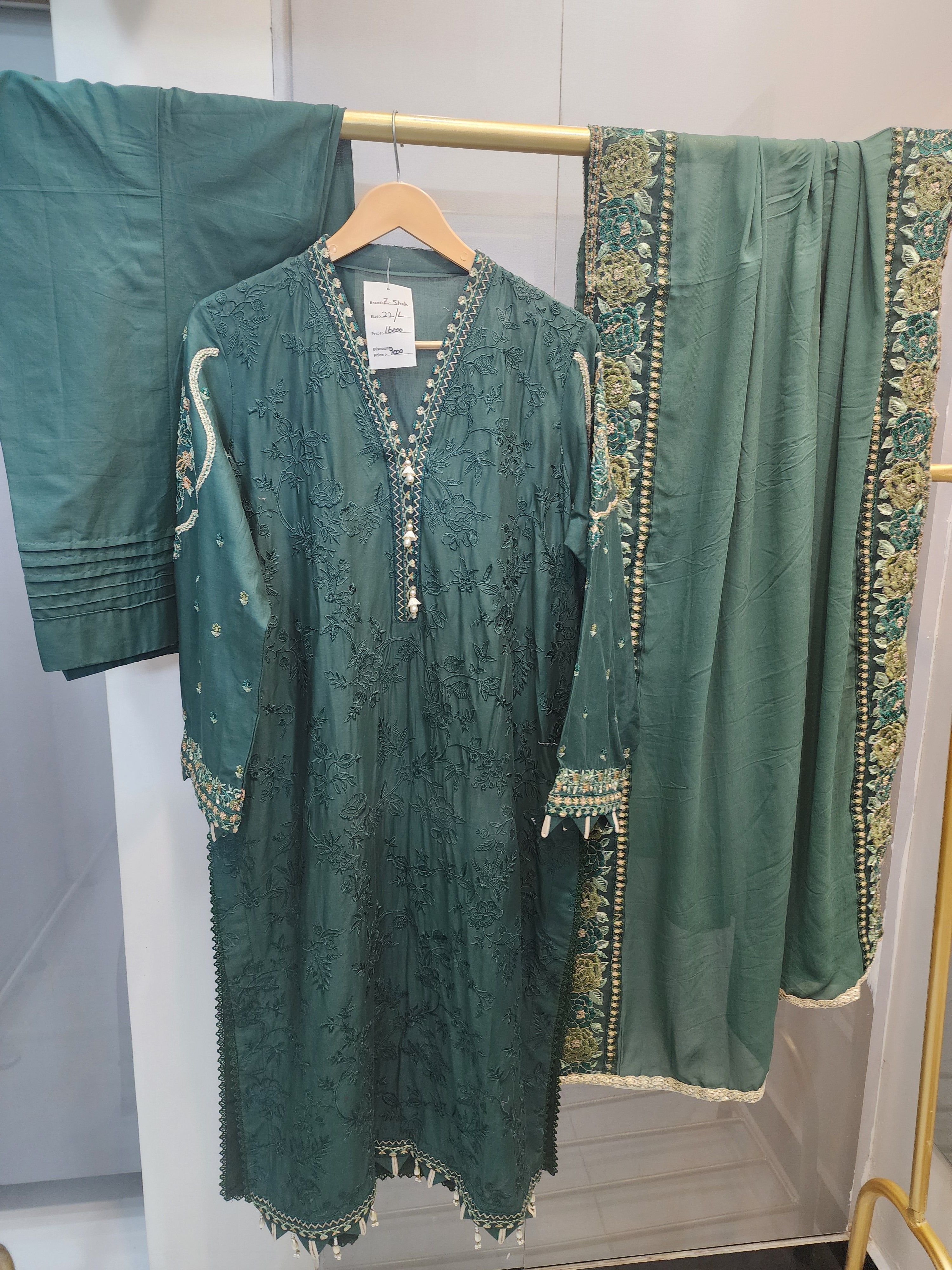 Mavi's Pret | Zara Shahjhan 3-Piece Luxury Lawn