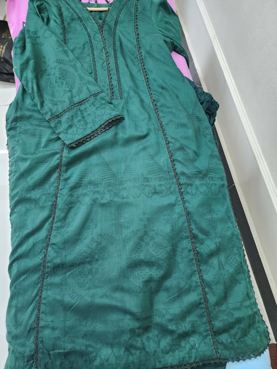Mavi's Cords CD03 – Pure Lawn | Nishat Green