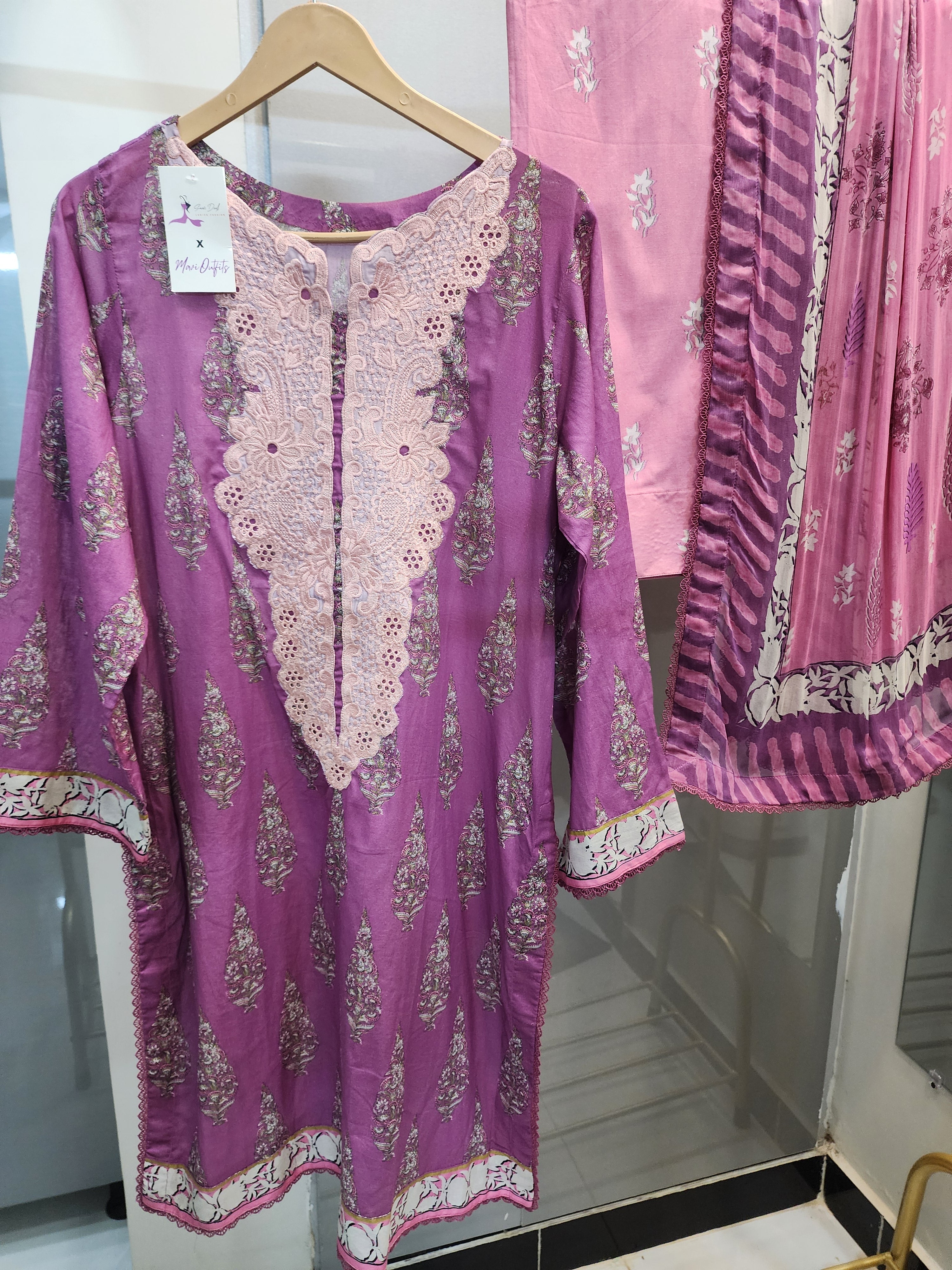 Mavi's Pret 3PC Mushq Printed Lawn – Embroidered Shirt | Farshi Shalwar | Bamber Chiffon Dupatta