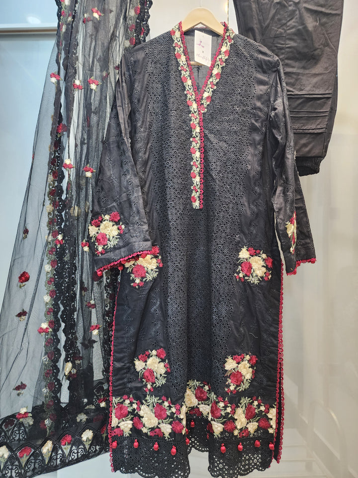 Mavi's Pret Luxury Full Chikankari 3PC Black | 100% Original