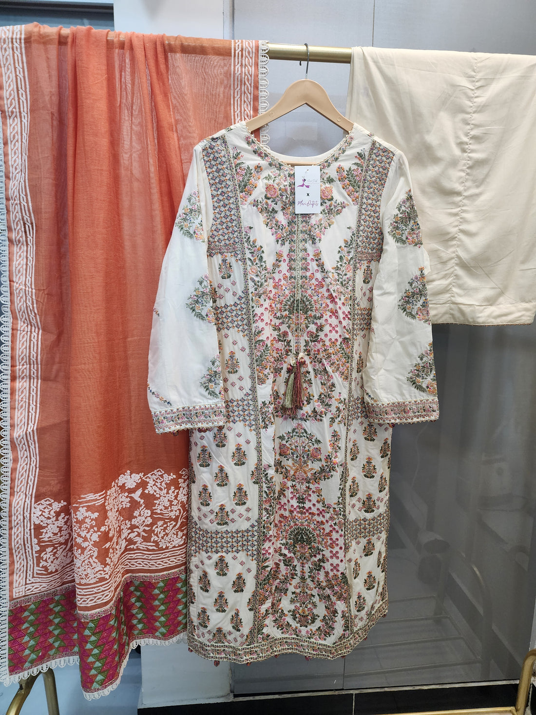 Hussain Rehar Luxury Lawn 3PC Stitched Suit – Chikankari Embroidered | Mavi's Pret | 101% Original
