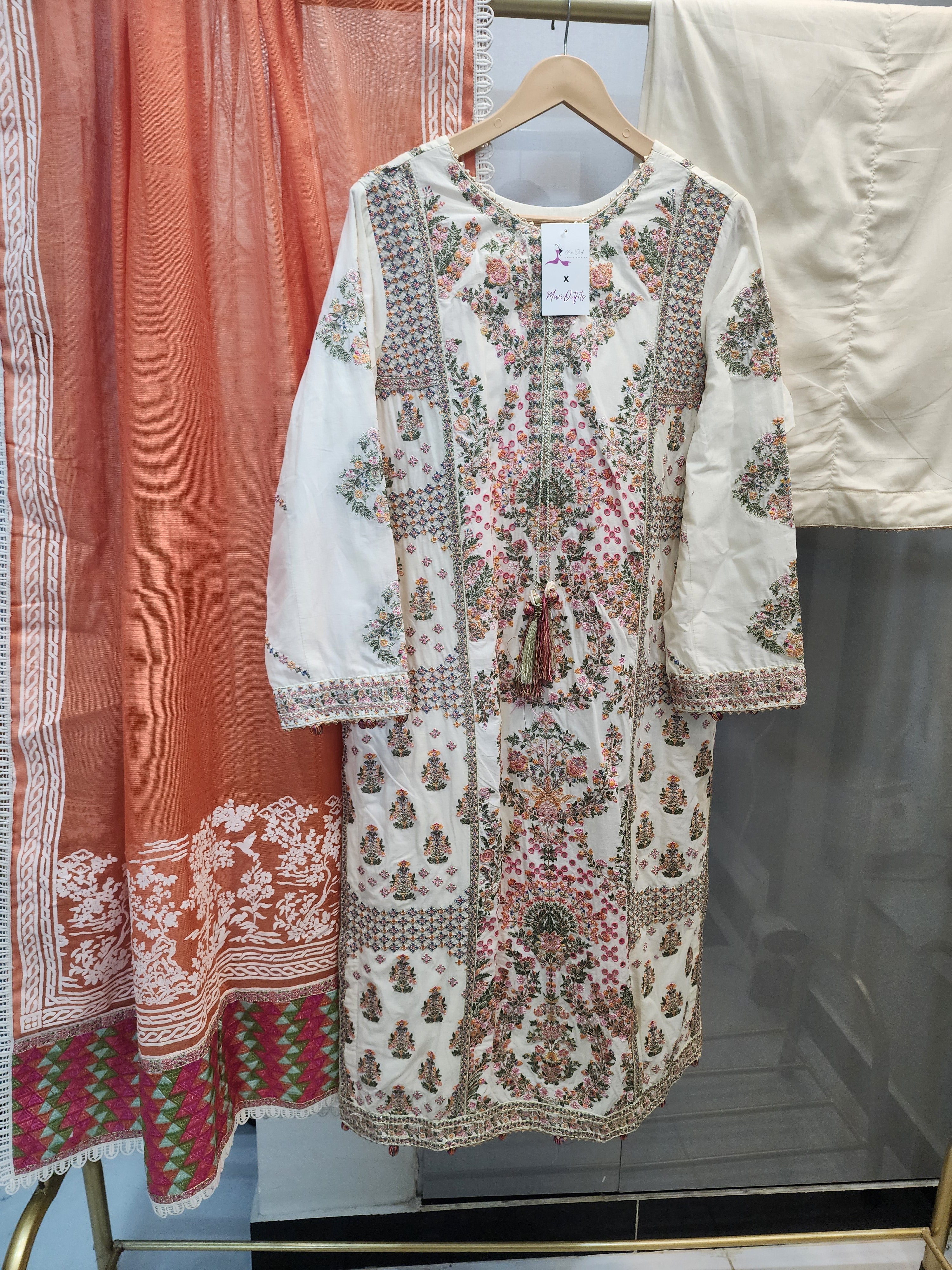 Hussain Rehar Luxury Lawn 3PC Stitched Suit – Chikankari Embroidered | Mavi's Pret | 101% Original