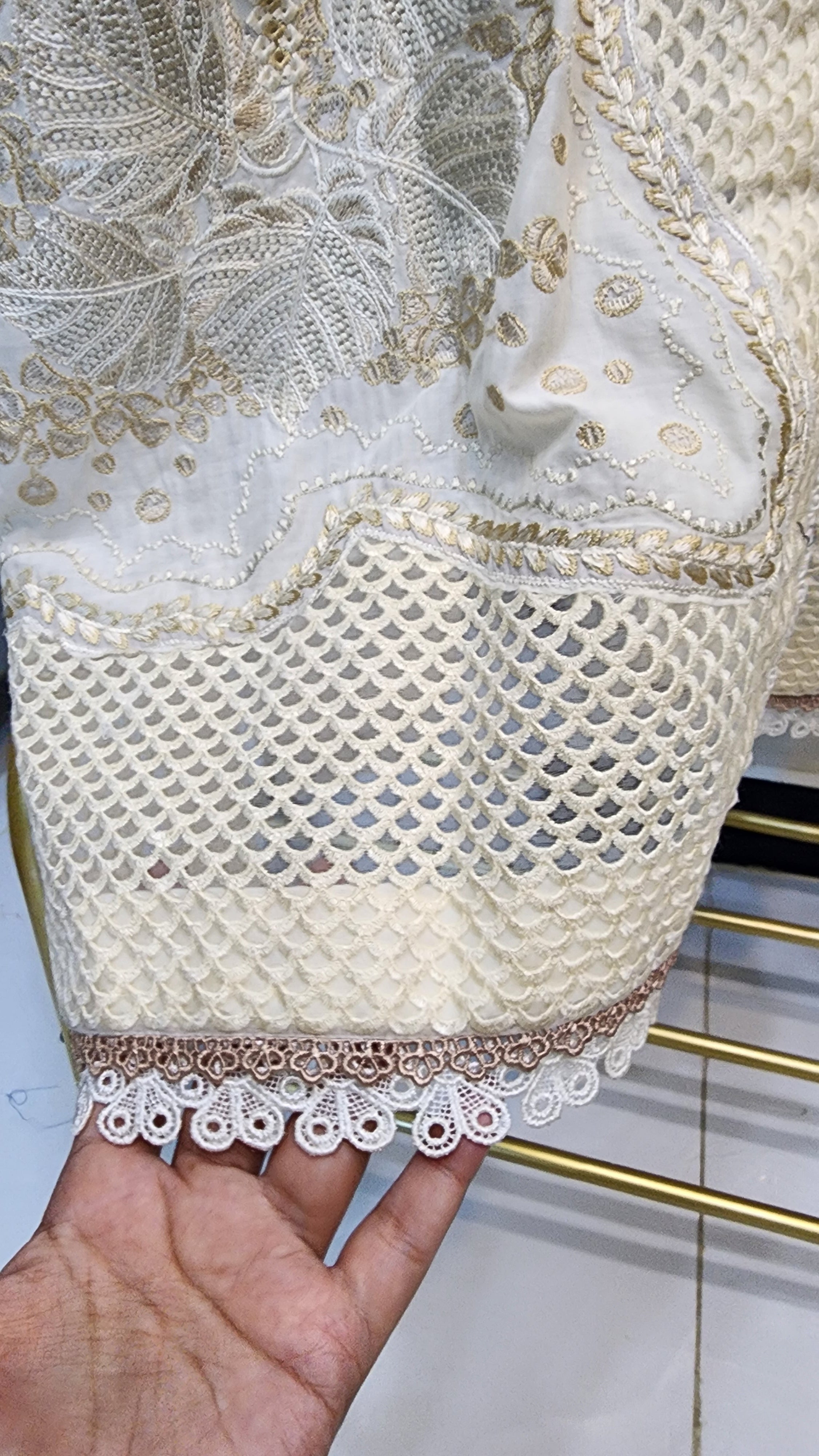 Mavi Pret BinIlyas 232-A Luxury Embroidered Lawn 3PC | Stitched Ready to Wear