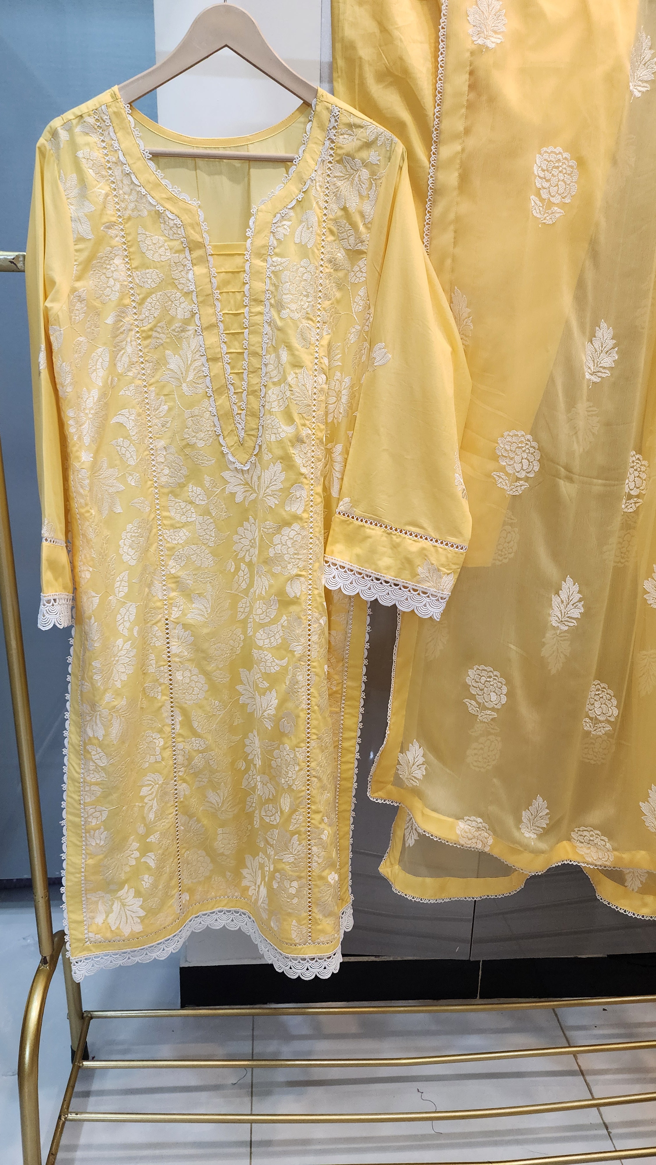 Mavi Pret Bareeze Luxury Embroidered Lawn 3PC – Butter Yellow | Stitched Ready to Wear | 101% Original