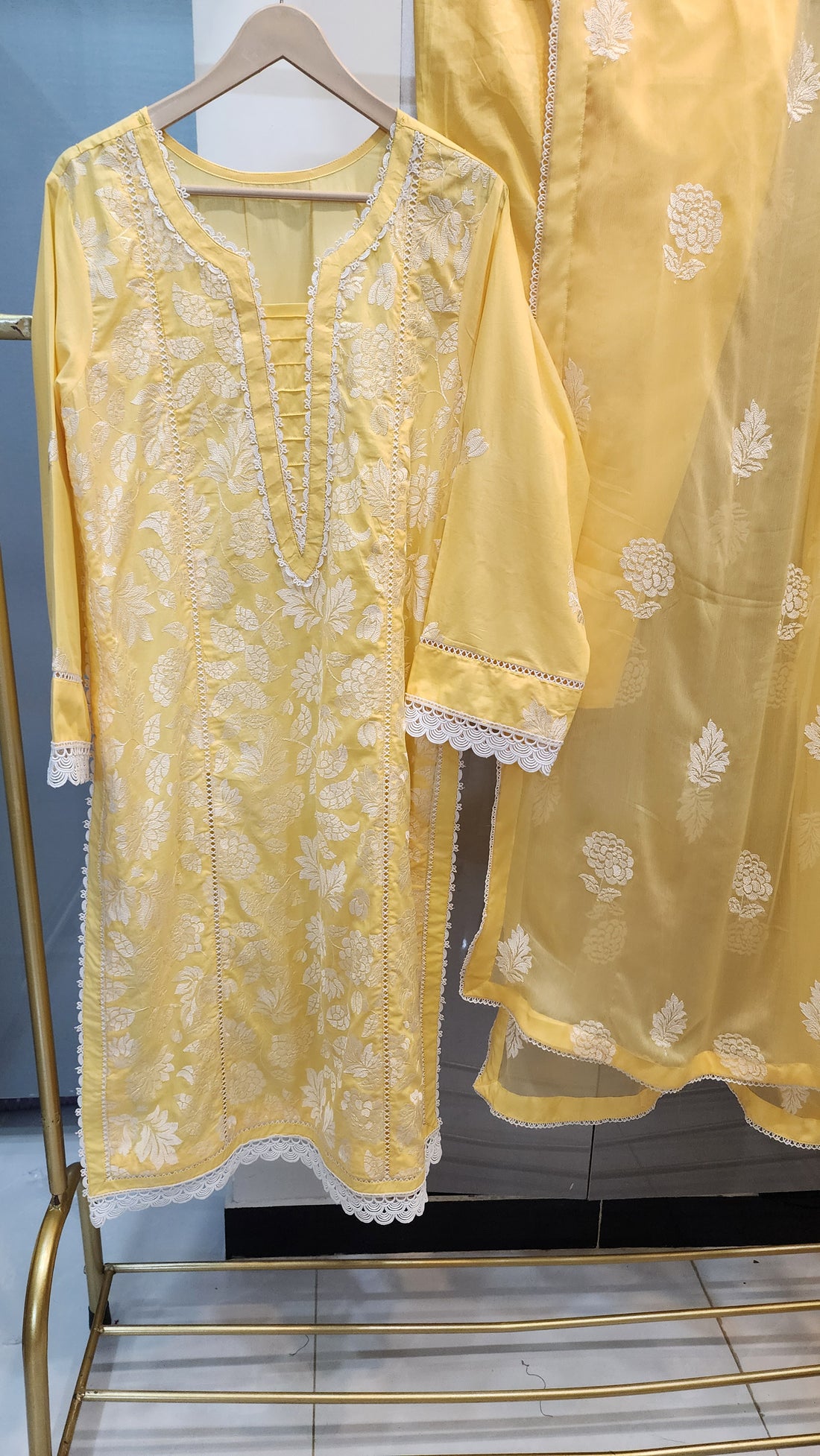 Mavi Pret Bareeze Luxury Embroidered Lawn 3PC – Butter Yellow | Stitched Ready to Wear | 101% Original