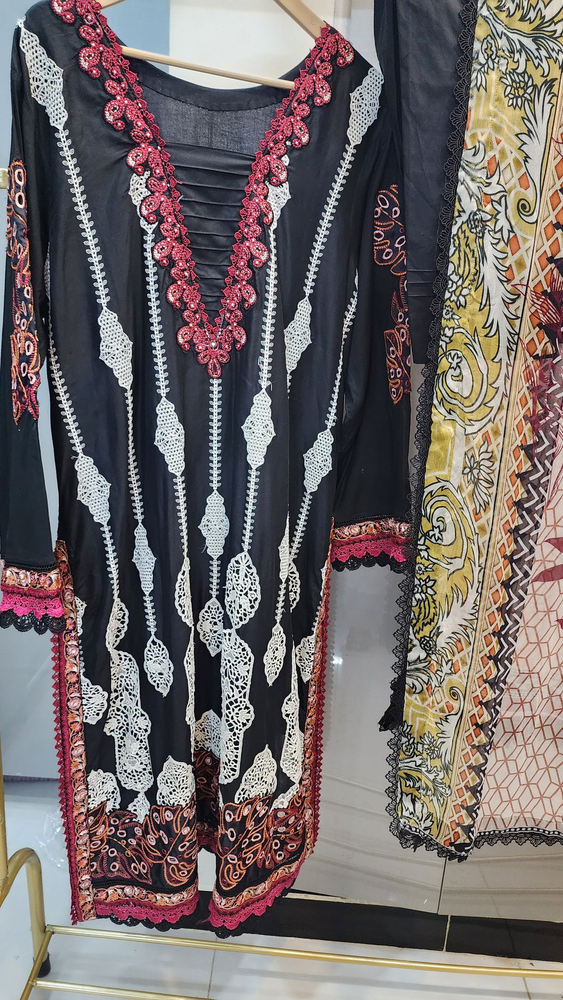 Mavi Pret Mushq Manaram Luxury Embroidered Lawn 3PC Black | Stitched Ready to Wear