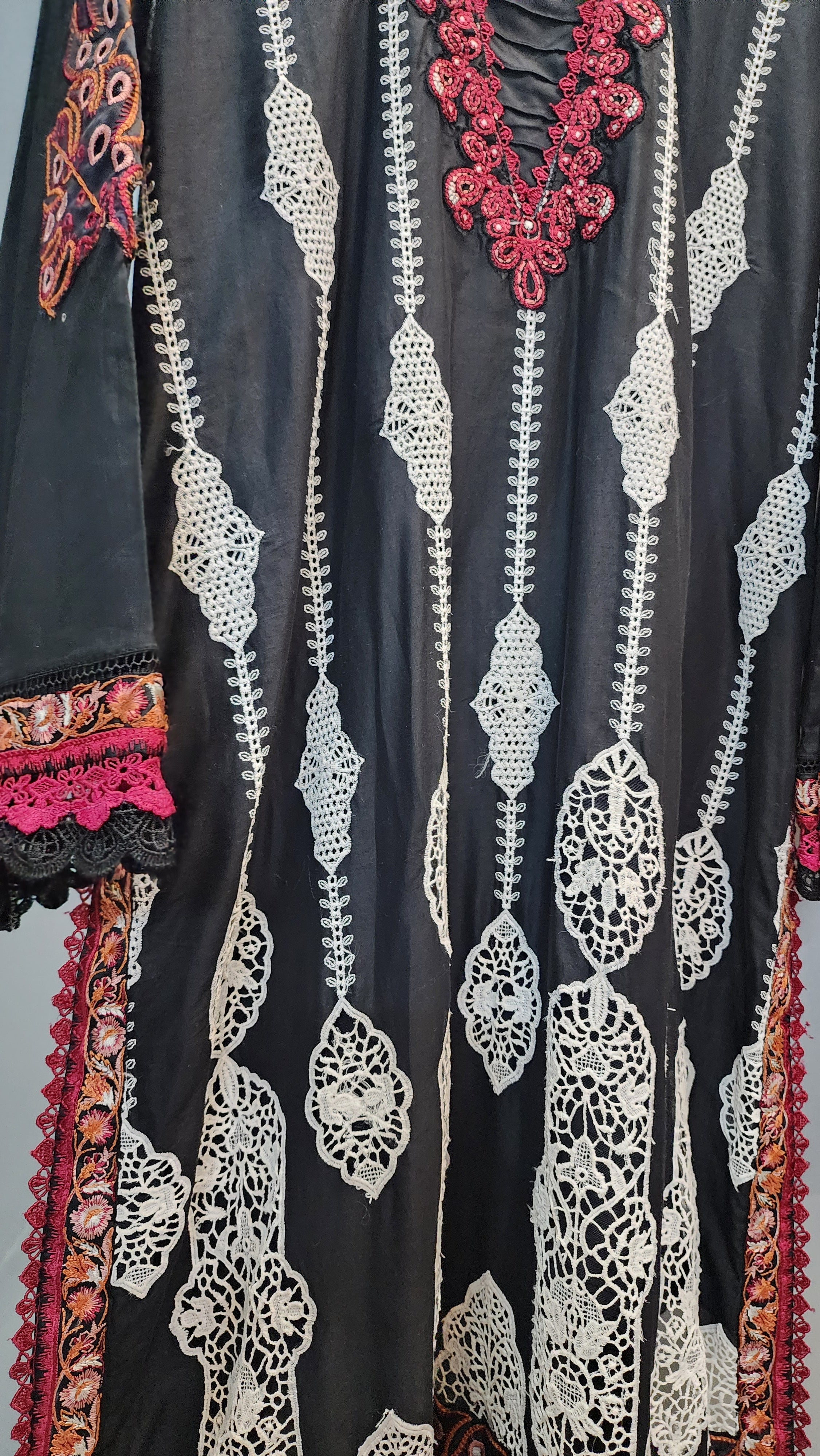 Mavi Pret Mushq Manaram Luxury Embroidered Lawn 3PC Black | Stitched Ready to Wear