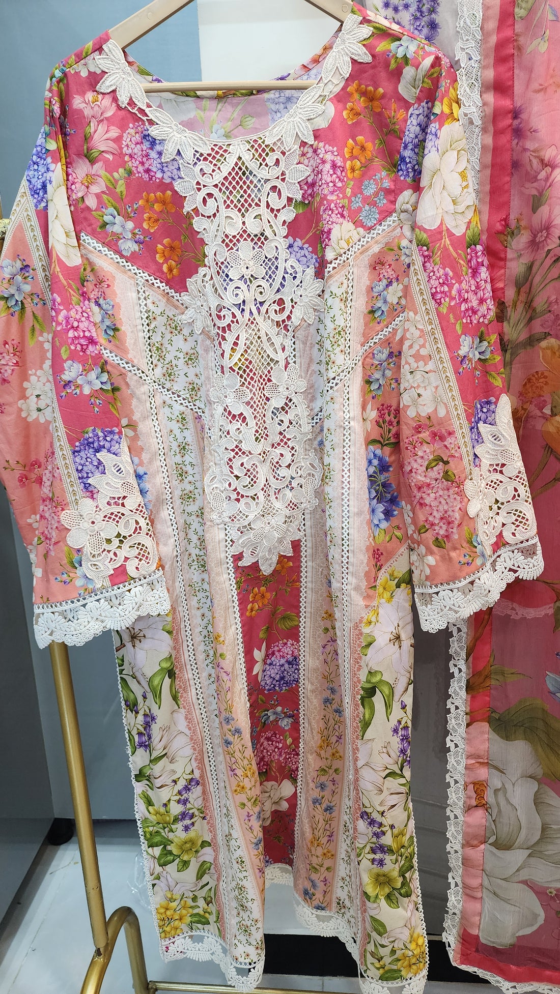 Mavi Pret Mprint Luxury Embroidered Lawn 3PC | Stitched Ready to Wear