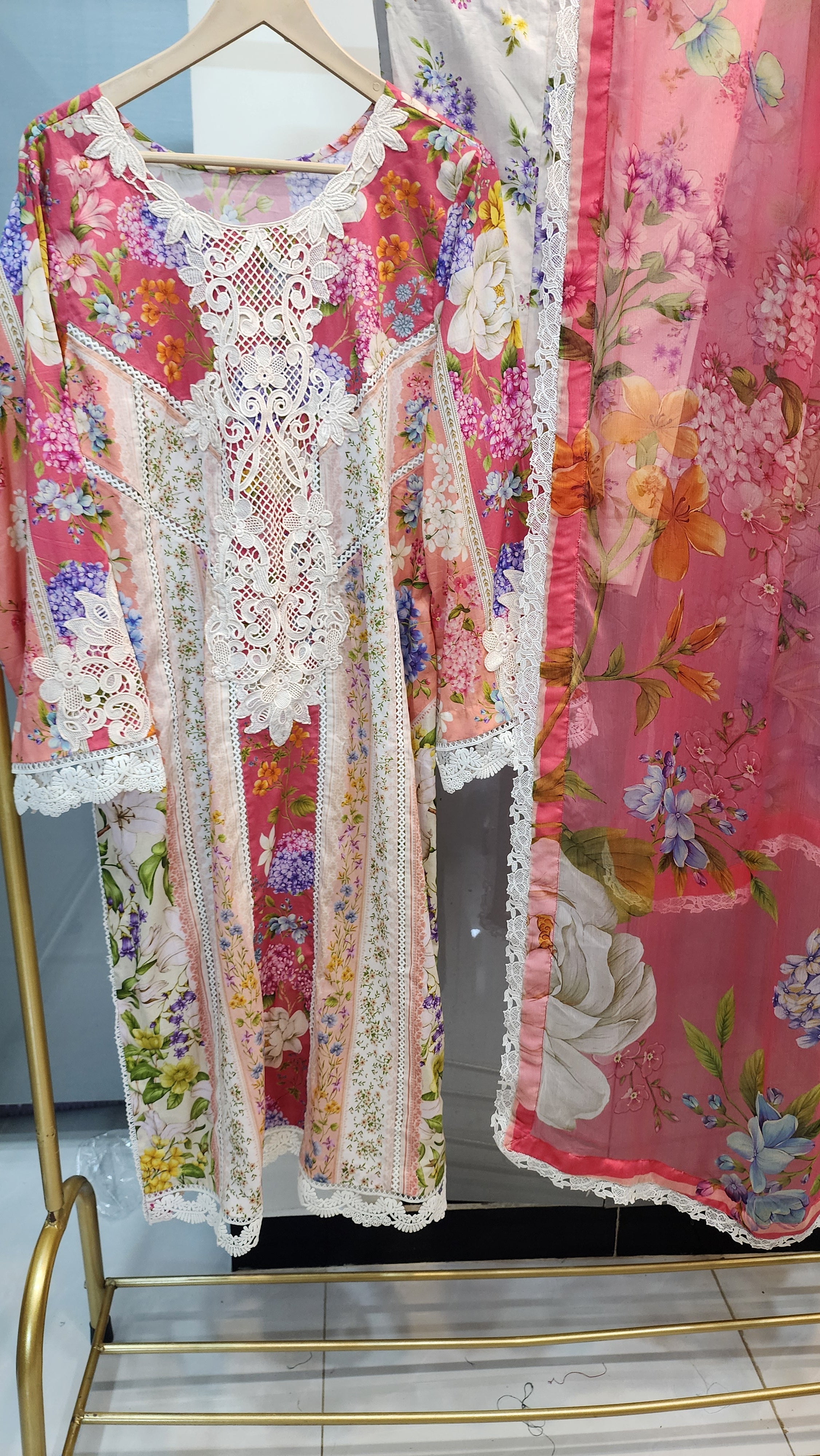 Mavi Pret Mprint Luxury Embroidered Lawn 3PC | Stitched Ready to Wear