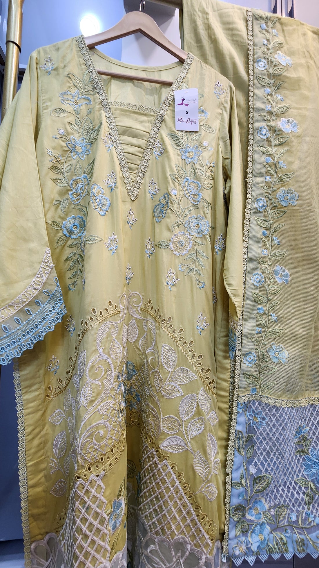 Mavi Pret Luxury Embroidered Lawn Lemon 3PC | Stitched Ready to Wear
