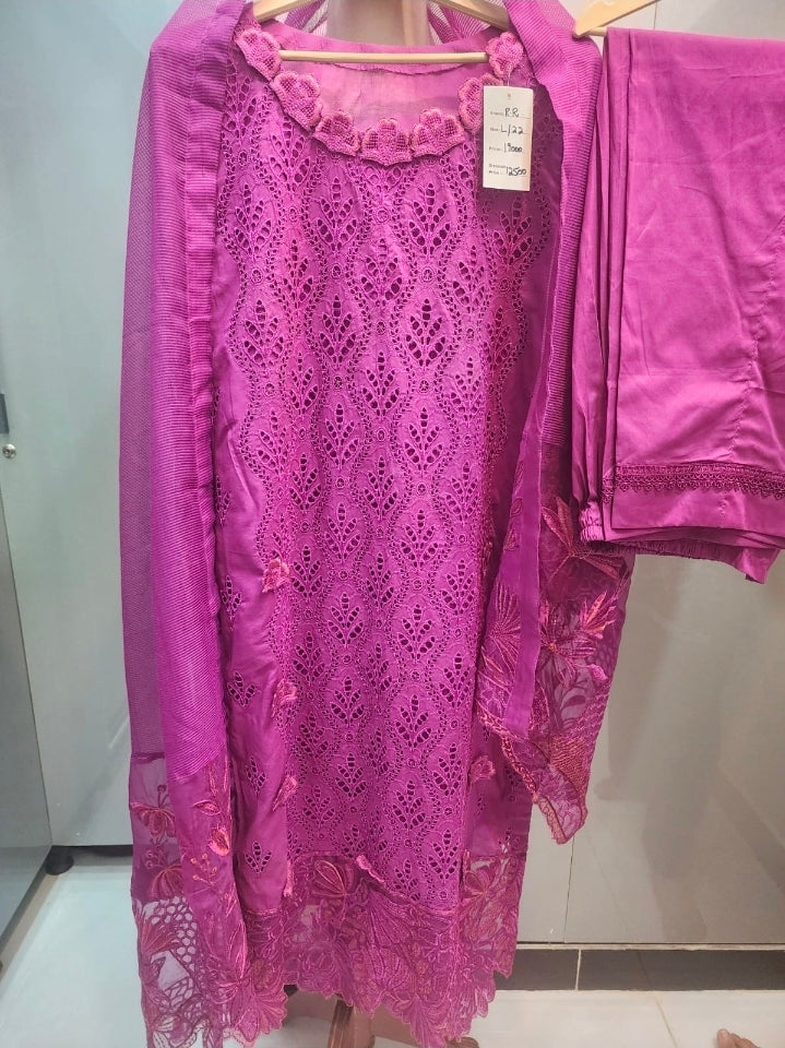 Mavi's Pret Rangrasiya Large Magenta 3PC – Heavy Chikankari | 101% Original