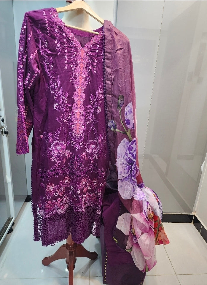 Mushq Manaram Luxury Lawn BFresh 3PC – Eternal Beat | 101% Original
