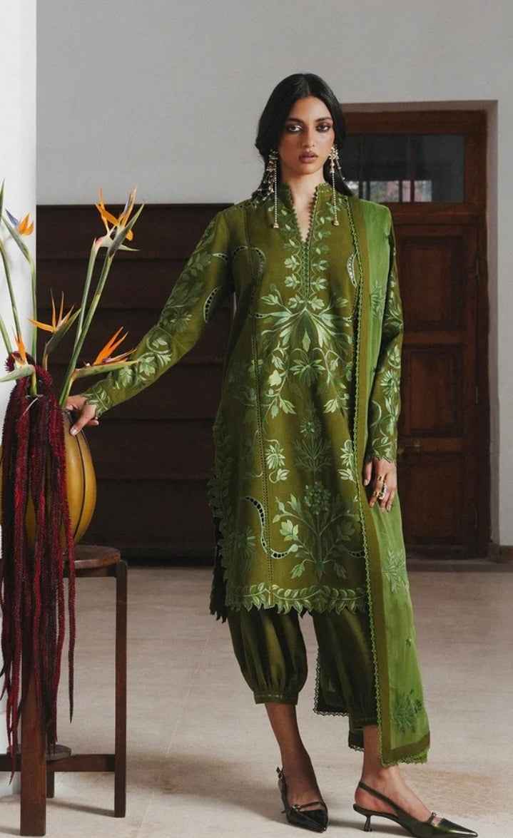 Jugnu Zinia – Embroidered Karandi 3PC Unstitched