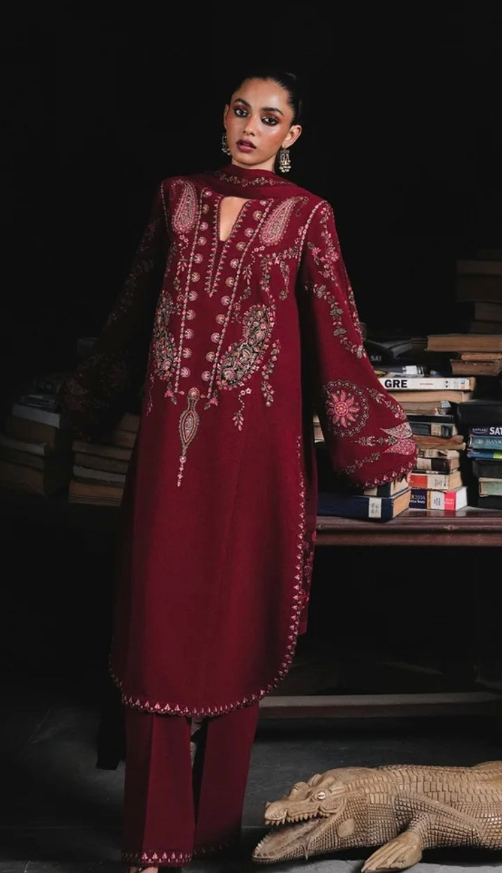 Jugnu Parul – Embroidered Karandi Unstitched Suit