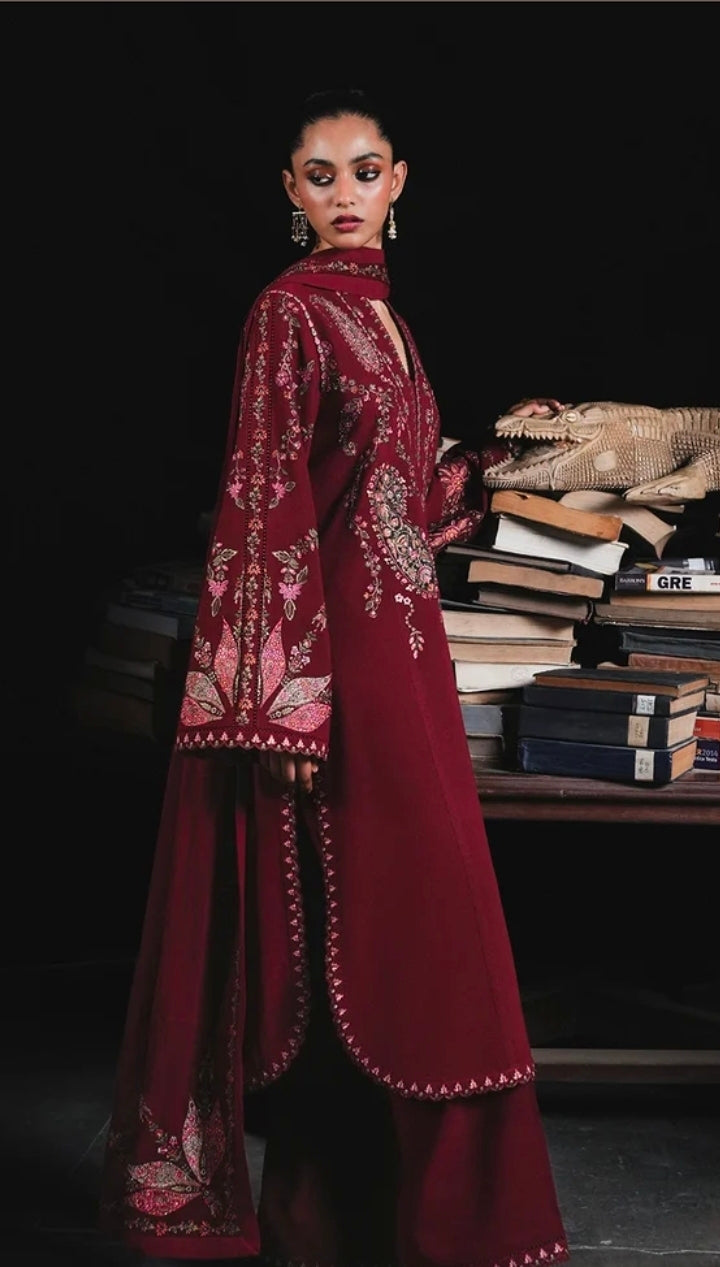 Jugnu Parul – Embroidered Karandi Unstitched Suit