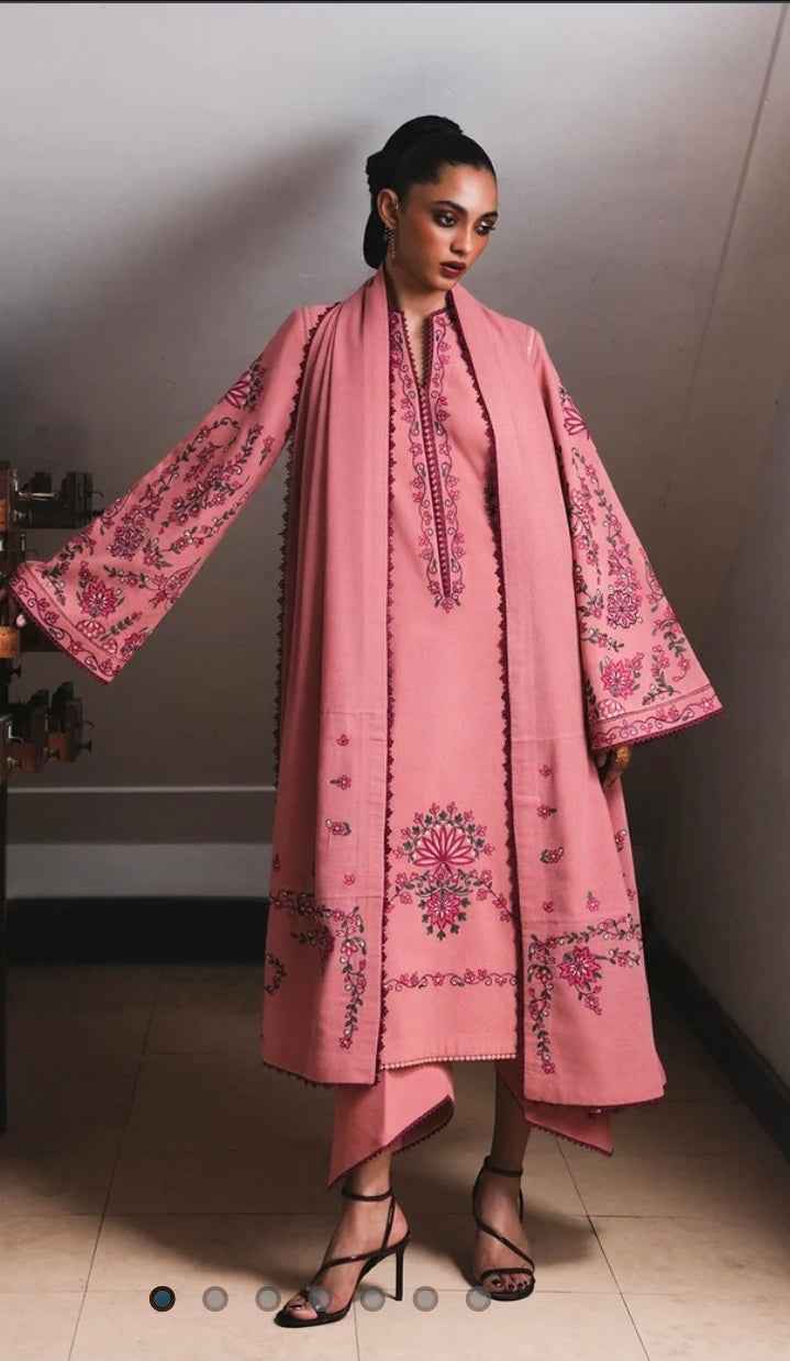 Jugnu Dahlia – Embroidered Karandi 3PC Unstitched