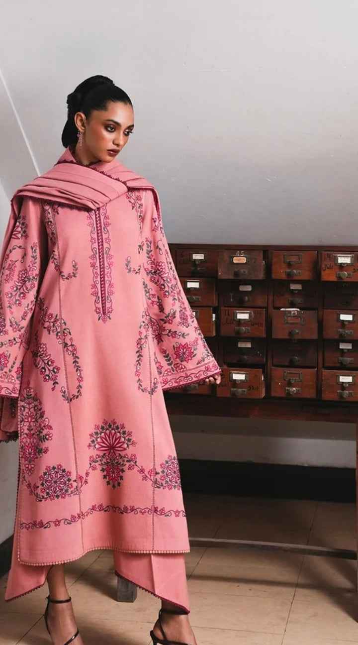 Jugnu Dahlia – Embroidered Karandi 3PC Unstitched
