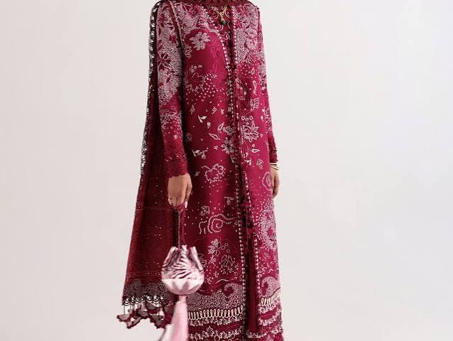 Lawn - Suffuse - Luxury Unstitched 26 - VESRIA