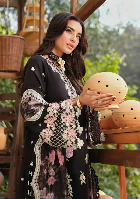 Lawn - Maryam Hussain - Luxury 26 - Noir