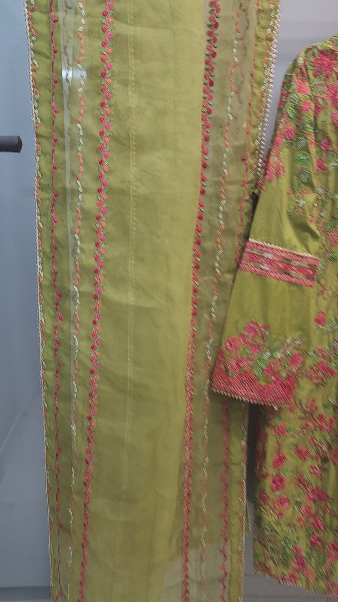 Hussain Rehar Ready to Wear 3PC – Luxury Embroidered Lawn | Off White Plazo | 101% Original