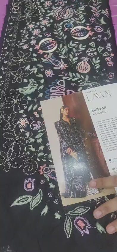 Lawn - Suffuse - Luxury Unstitched 26 - MERAVI